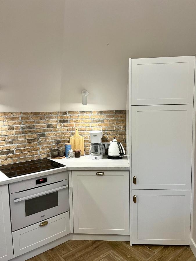 Apartamenty Kamienica Arte 5 Устка Екстер'єр фото