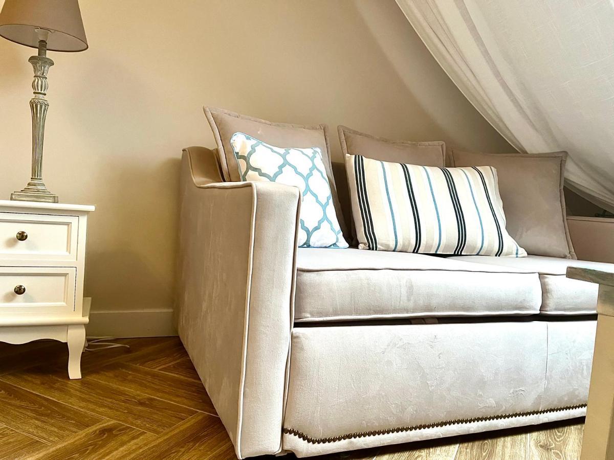 Apartamenty Kamienica Arte 5 Устка Екстер'єр фото