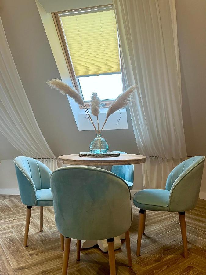 Apartamenty Kamienica Arte 5 Устка Екстер'єр фото