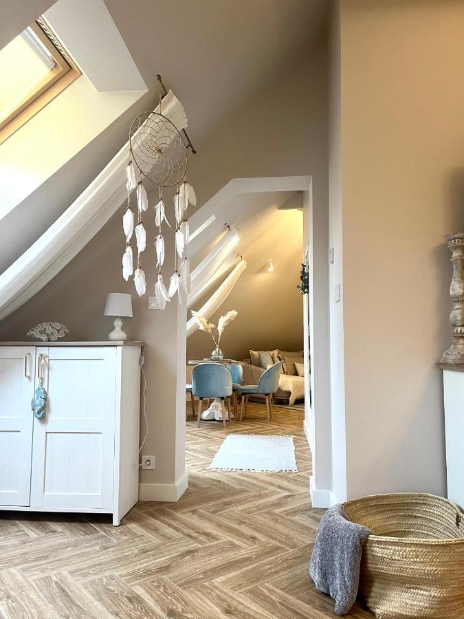 Apartamenty Kamienica Arte 5 Устка Екстер'єр фото